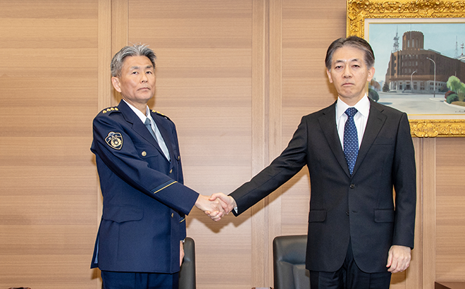 警視総監交代の様子